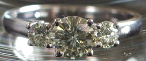 How To Spot A Real Or A Fake Diamond-2