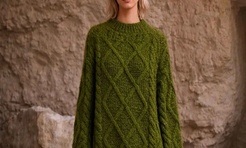Luxury Quiet Luxury Knitwear in Sustainable Alpaca and Merino